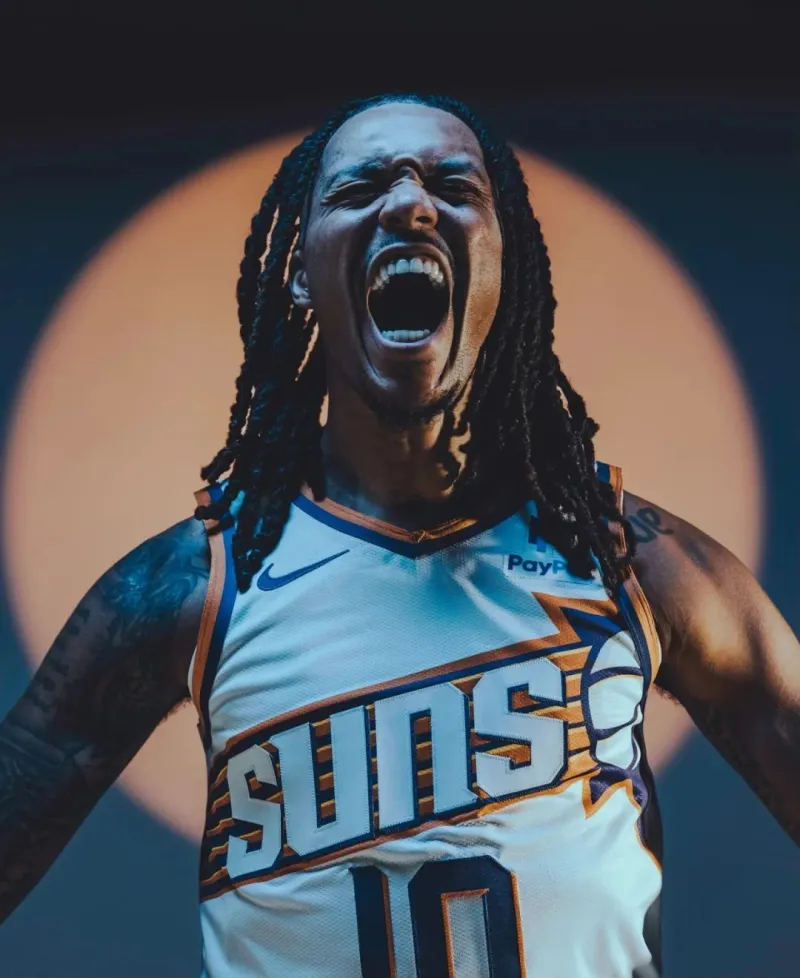 开云体育登录-再见NBA！三次膝盖大伤，如何评价达米恩李的生涯？