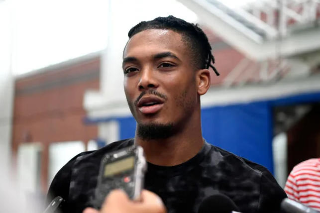 开云体育入口-美国一橄榄球球星失踪7个月：姐姐发帖求助，其最后一通电话系打给女友|比尔|扎恩|纽约巨人队|纽约巨人|国家橄榄球联盟_新浪体育_新浪新闻