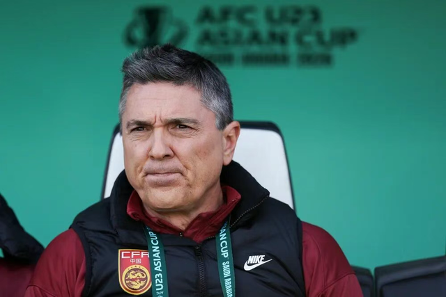 开云体育官网-若U23亚洲杯中国队顺利出线，邵佳一会尴尬，安东尼奥才适合国足