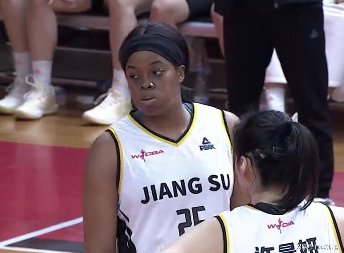 开云体育中国-赛场流氓！WCBA惊现外援阿利恩垫脚致盛帆女篮核心王佳琦赛季报销