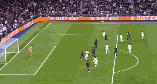 开云体育登录-【欧冠】三叉戟齐发威，皇马主场5比1大胜萨尔茨堡