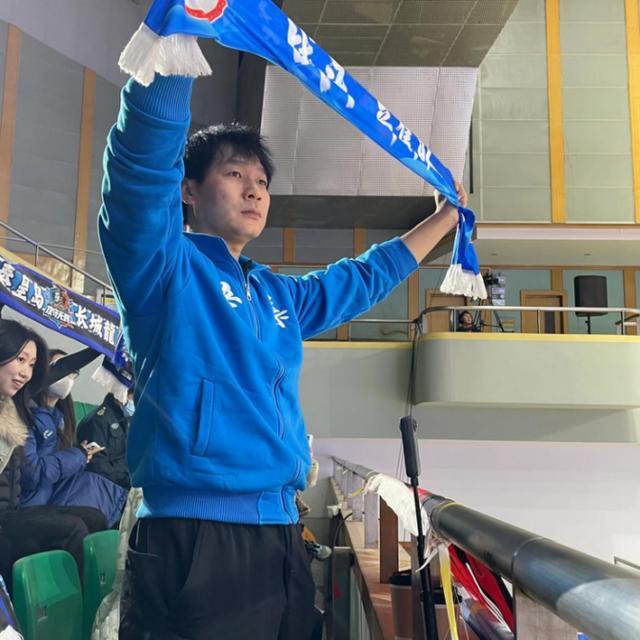 “河北五超”辛集球迷王明辉：车轮丈量热爱 热血点亮看台