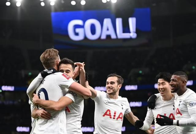 开云体育入口-凯恩双响孔蒂开怀 联赛激战前热刺杯赛先找到感觉