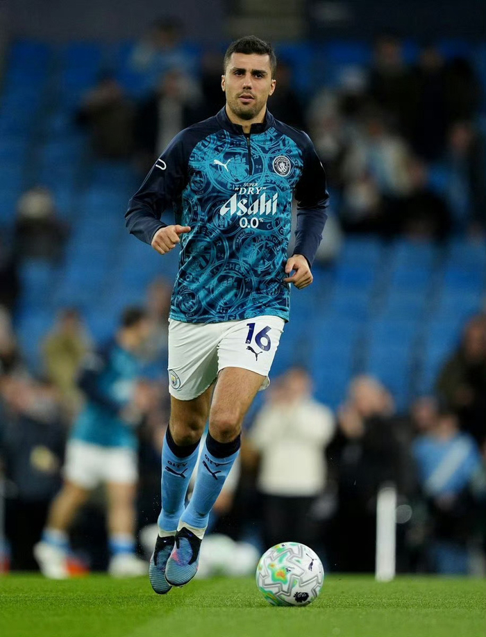 开云体育中国-皇马放弃引进罗德里，重伤年龄高价成阻碍|曼城|罗德里戈·埃尔南德斯·卡斯坎特|罗德里-塔林|皇家马德里|苏比门迪_新浪体育_新浪新闻